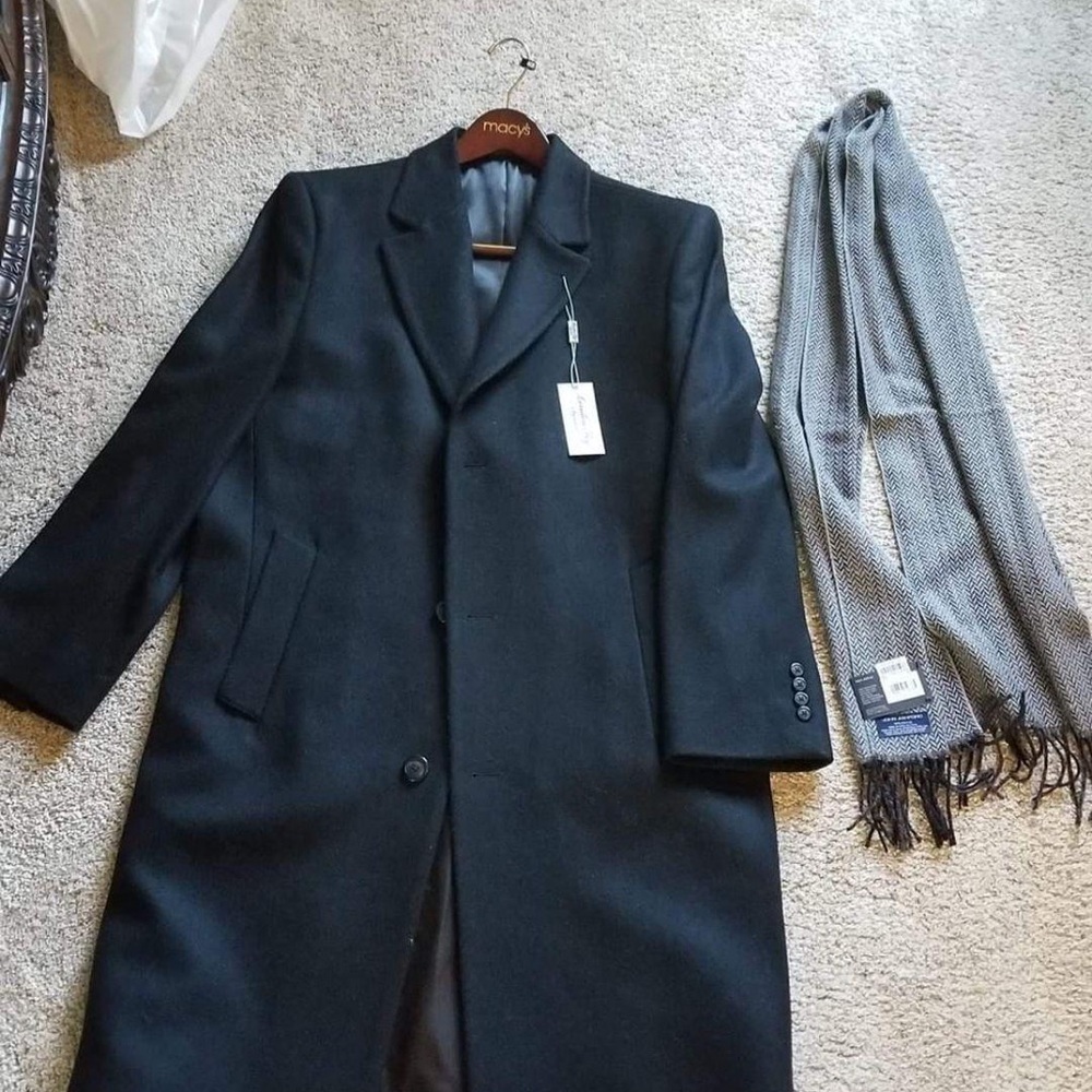 Men’s winter coat and scarf